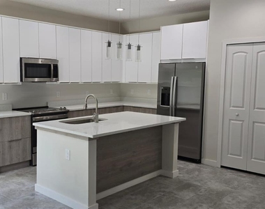 13911 Ginger Creek Boulevard - Photo Thumbnail 9