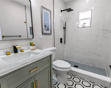 307 Legion Place - Photo Thumbnail 6