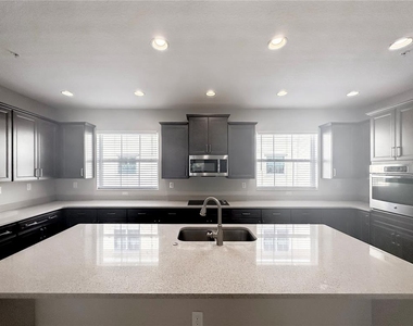 1863 Piedmont Place - Photo Thumbnail 1