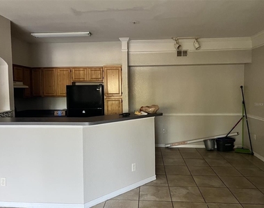 3209 Parkchester Square Boulevard - Photo Thumbnail 6
