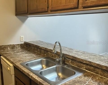 2748 Tally Ho Avenue - Photo Thumbnail 7