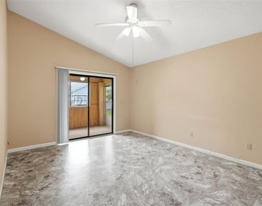 754 Summerland Drive - Photo Thumbnail 14