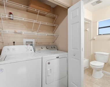 754 Summerland Drive - Photo Thumbnail 25
