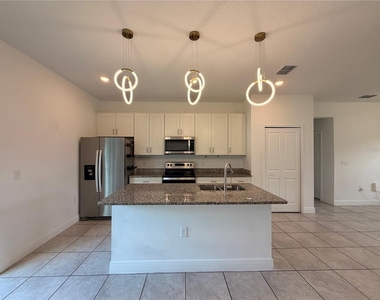 15094 Sw 43rd Avenue Road - Photo Thumbnail 6