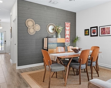 11811 Pulitzer Place - Photo Thumbnail 16