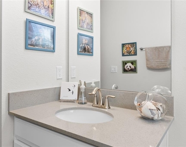 11811 Pulitzer Place - Photo Thumbnail 10
