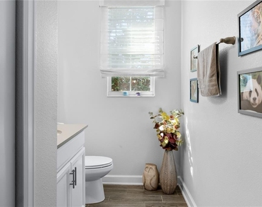 11811 Pulitzer Place - Photo Thumbnail 9