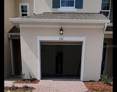 1152 Lakeshore Breeze Place - Photo Thumbnail 24