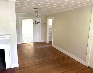 1617 Nw 7th Place - Photo Thumbnail 5