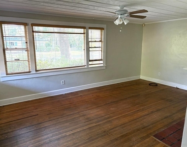 1617 Nw 7th Place - Photo Thumbnail 6