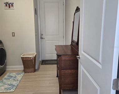 3069 Borassus Drive - Photo Thumbnail 18