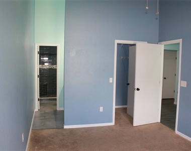 1014 Meadowood Pointe Road - Photo Thumbnail 6