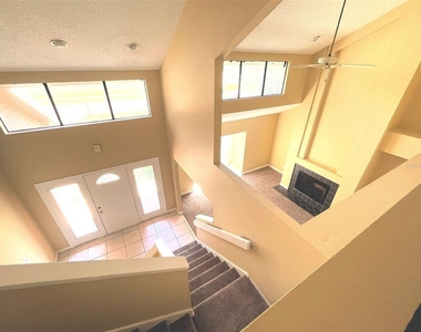 4431 Real Court - Photo Thumbnail 4