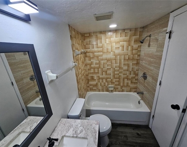 22523 Westchester Boulevard - Photo Thumbnail 6