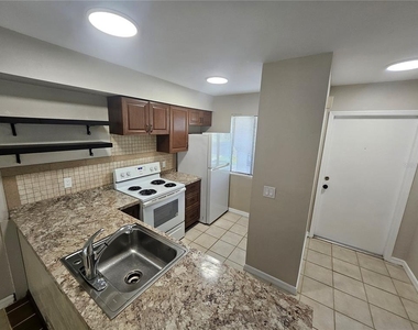 22523 Westchester Boulevard - Photo Thumbnail 2