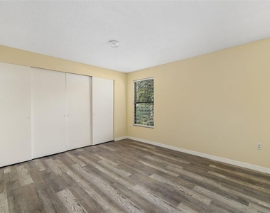 2004 Wood Hollow Place - Photo Thumbnail 24