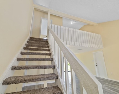 2004 Wood Hollow Place - Photo Thumbnail 21