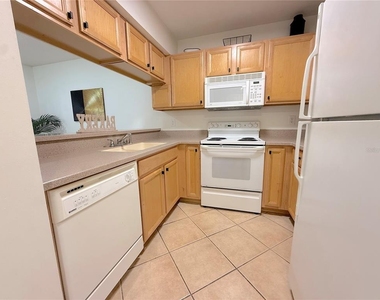626 Bird Bay Drive S - Photo Thumbnail 5