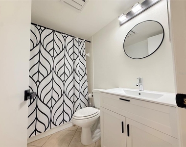 626 Bird Bay Drive S - Photo Thumbnail 12