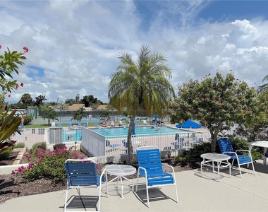 626 Bird Bay Drive S - Photo Thumbnail 22