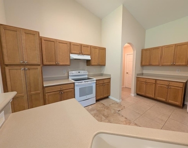 1516 Westover Street - Photo Thumbnail 7