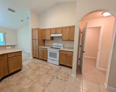 1516 Westover Street - Photo Thumbnail 10