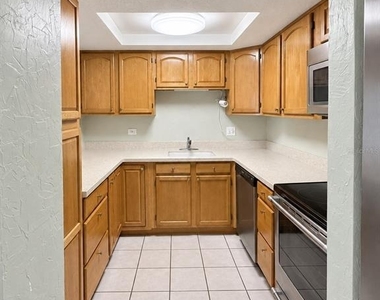 2901 26th Street W - Photo Thumbnail 7