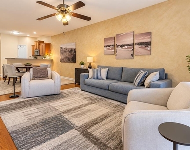 8318 Summer Greens Terrace - Photo Thumbnail 7