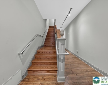 428 Northampton Street - Photo Thumbnail 8