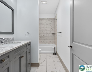 428 Northampton Street - Photo Thumbnail 27