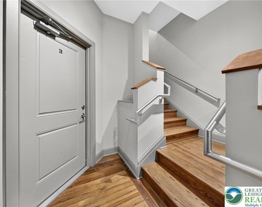 428 Northampton Street - Photo Thumbnail 9