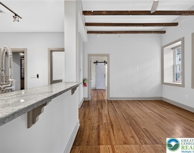 428 Northampton Street - Photo Thumbnail 19
