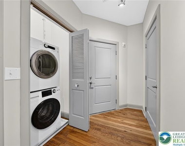 428 Northampton Street - Photo Thumbnail 12