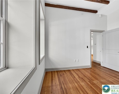 428 Northampton Street - Photo Thumbnail 21