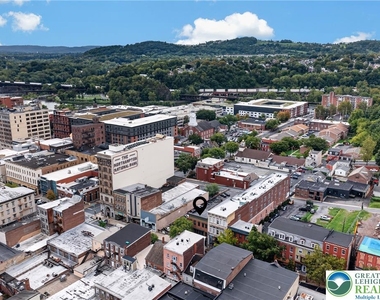 428 Northampton St - Photo Thumbnail 33