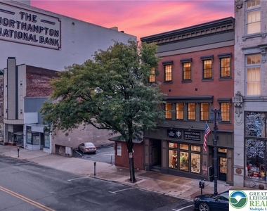 428 Northampton St - Photo Thumbnail 1
