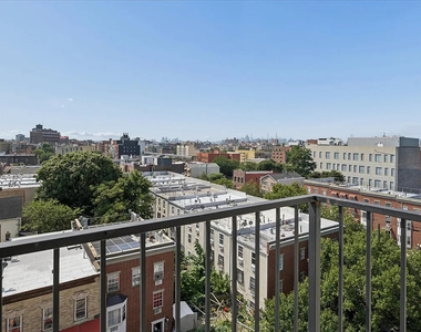 1408 Vyse Avenue - Photo Thumbnail 4