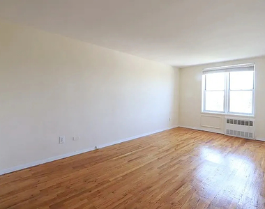 9602 4th Avenue - Photo Thumbnail 5