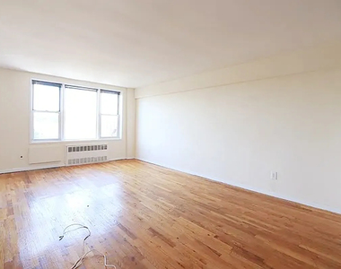 9602 4th Avenue - Photo Thumbnail 4