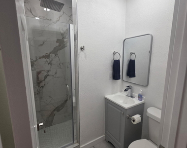 4002 Pershing Drive - Photo Thumbnail 13