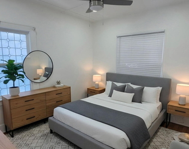 4002 Pershing Drive - Photo Thumbnail 5