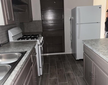 628 Loretto Road - Photo Thumbnail 3