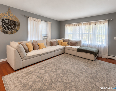 1081 Brooklawn Avenue - Photo Thumbnail 17