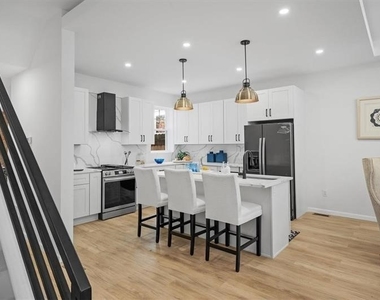 1437 Sandusky St - Photo Thumbnail 11