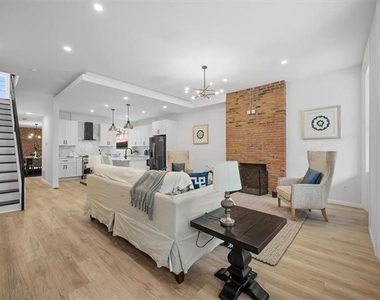 1437 Sandusky St - Photo Thumbnail 8