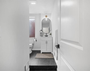 1437 Sandusky St - Photo Thumbnail 35