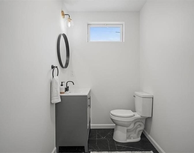 1437 Sandusky St - Photo Thumbnail 19