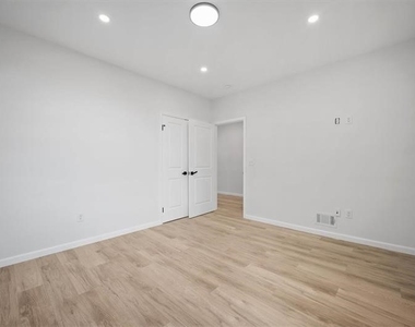 1437 Sandusky St - Photo Thumbnail 30