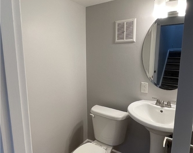 412 Mary St - Photo Thumbnail 19