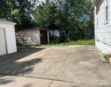 98 Freund Street - Photo Thumbnail 30